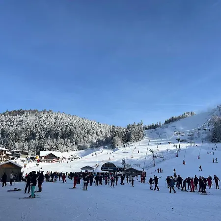 Апартаменты Le Cocon De Ла-Бресс